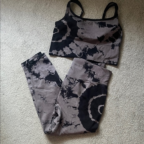 PINK Victoria's Secret Other - Victoria’s Secret PINK Active Tie-Dye Ribbed Crop Top and Leggings Matching Set